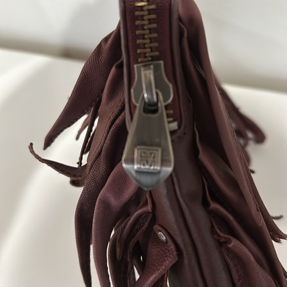 Pour and Victoire plum clutch - Picture 3 of 8